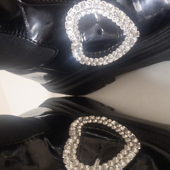 Zara Chunky Lug Sole Rhinestone Heart Buckle Chelsea Boots SZ 6 - Picture 8 of 13